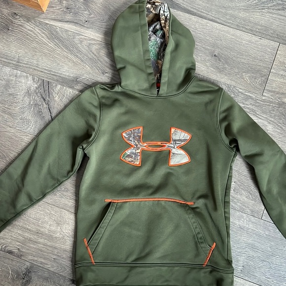 Under Armor Hoodie - Picture 1 of 1